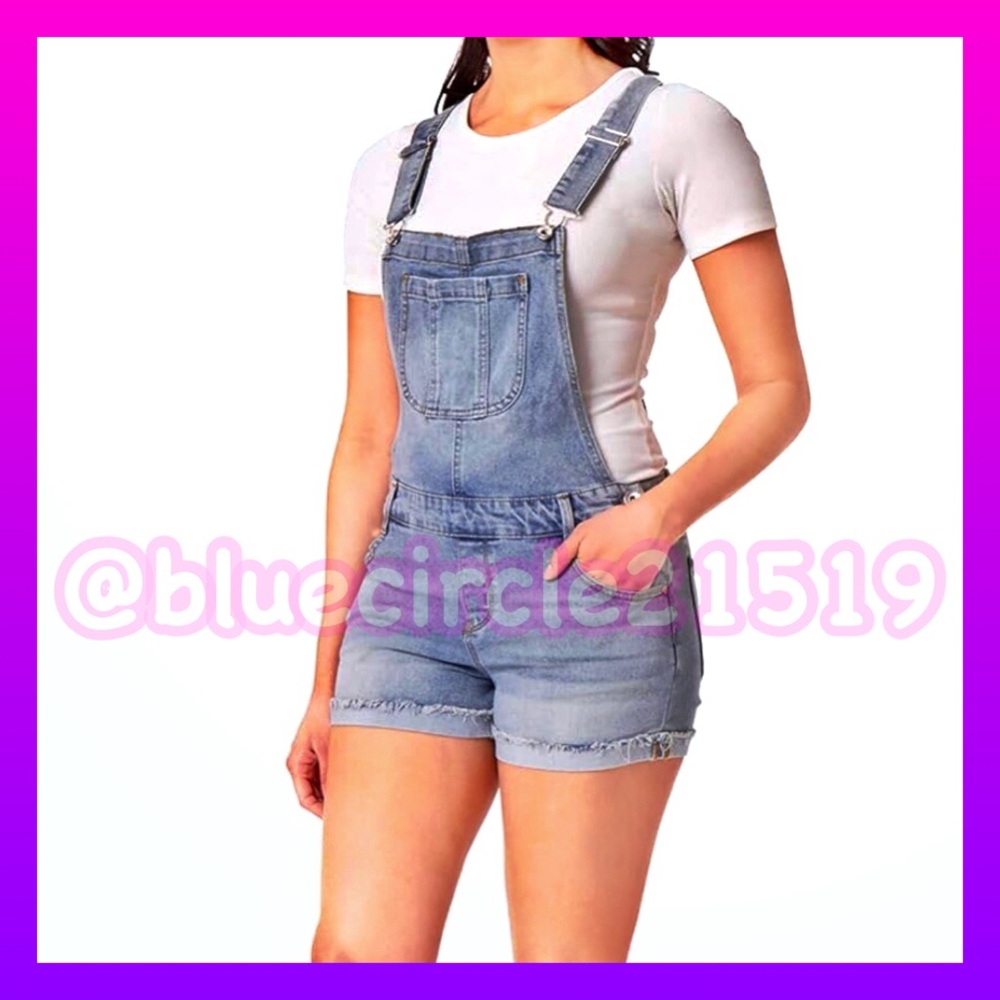 ⬇️ WallFlower Womens Shortalls Blue Denim
•Size Medium